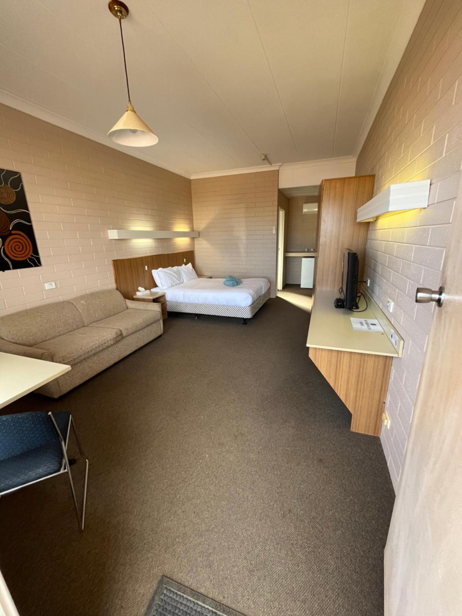 Opal Inn Hotel, Motel, Caravan Park Coober Pedy Exterior foto